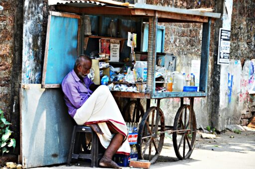 Capitalismo periférico: Cómo afecta a los emprendedores en países en desarrollo