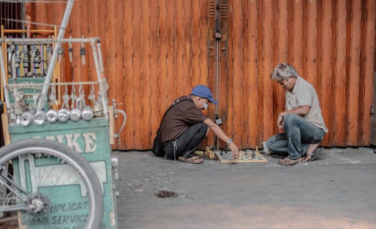 Emprendimiento social vs. intervencionismo estatal: ¿Quién ayuda más a las comunidades?